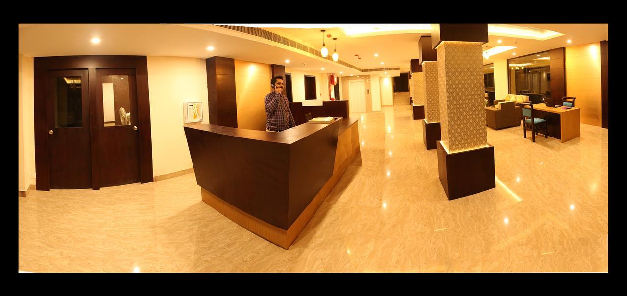 Hotel Yamuna Adur Exterior photo